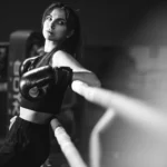 10 Benefits of Joining an MMA Gym woman